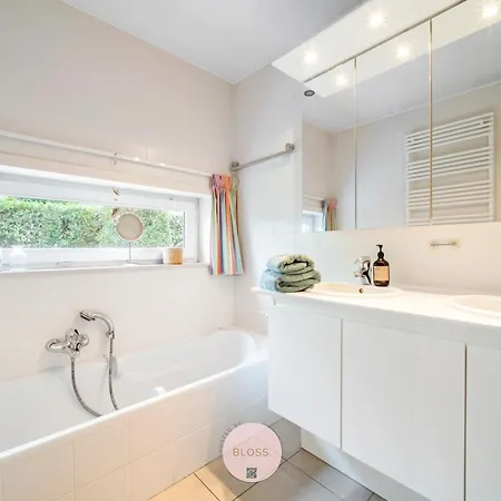 Picarde By Bloss Gelijkvloers Met Tuin En 50m Met Garage Apartment
